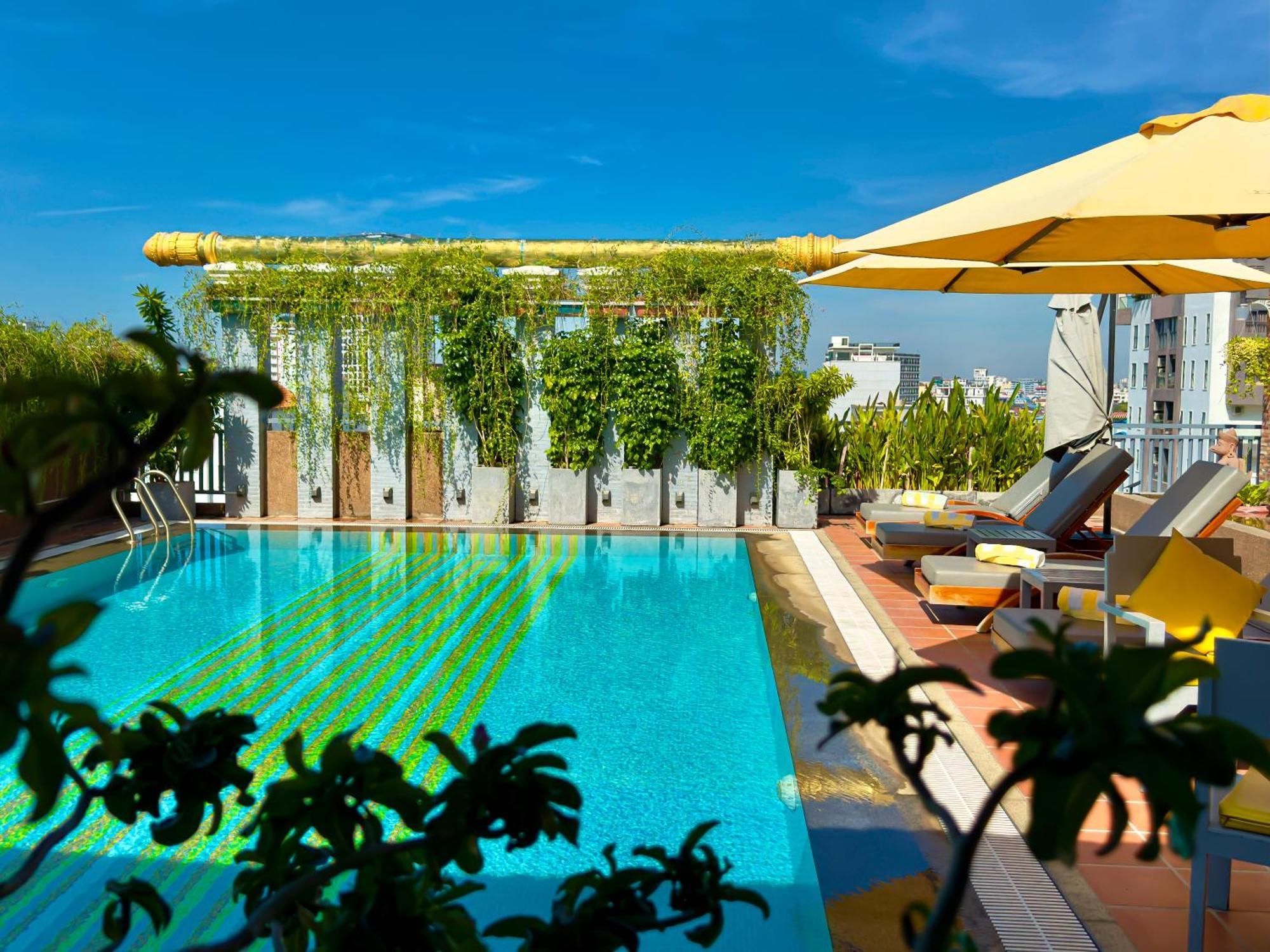 Jaya Suites Hotel Phnom Pen Exterior foto